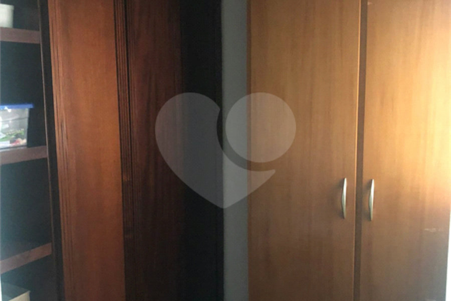 Apartamento à venda com 3 quartos, sendo 1 suíte, em Saúde, São Paulo, SP
