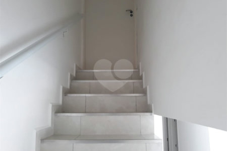 Apartamento à venda ou para alugar com 2 quartos, sendo 1 suíte,  em Vila Santa Isabel, São Roque, SP