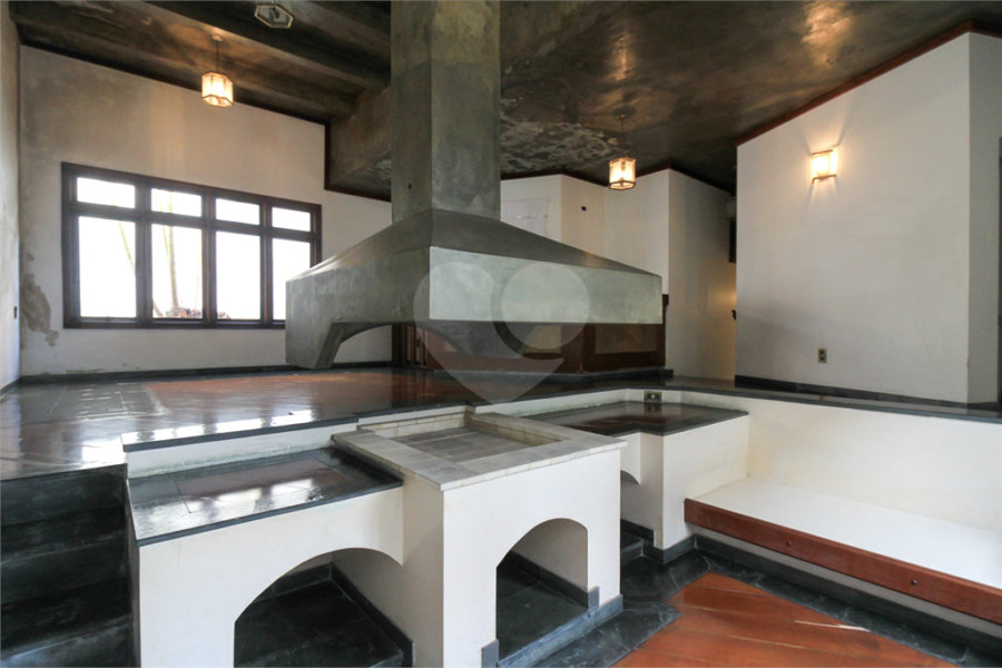 Casa à venda com 5 quartos, sendo 3 suítes, em Jardim São Bento, São Paulo, SP