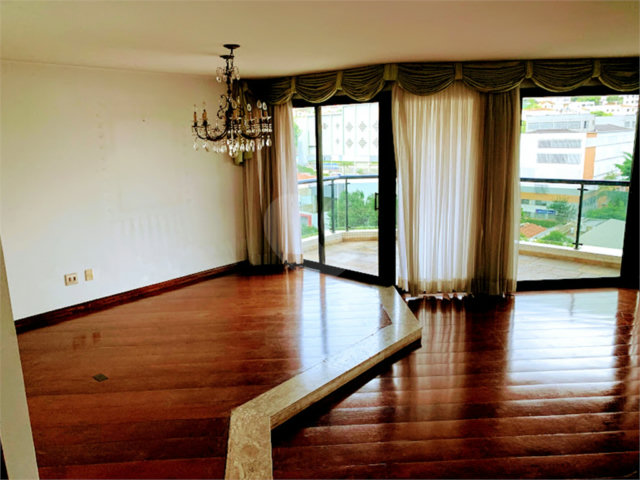 Apartamento à venda ou para alugar com 4 quartos, sendo 2 suítes,  em Santana, São Paulo, SP