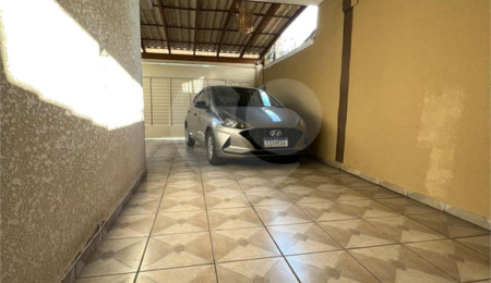 Sobrado à venda com 4 quartos, sendo 2 suítes,  em Nova Cerejeira, Atibaia, SP