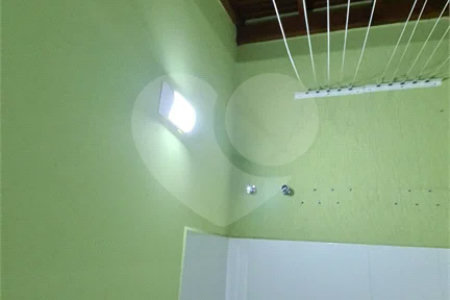 Casa à venda com 3 quartos, sendo 1 suíte, no condomínio Alvorada Parque Vitória, São Paulo - SP