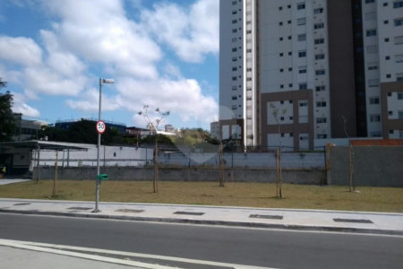 Terreno com à venda em Chácara Santo Antônio (zona Sul) - SP