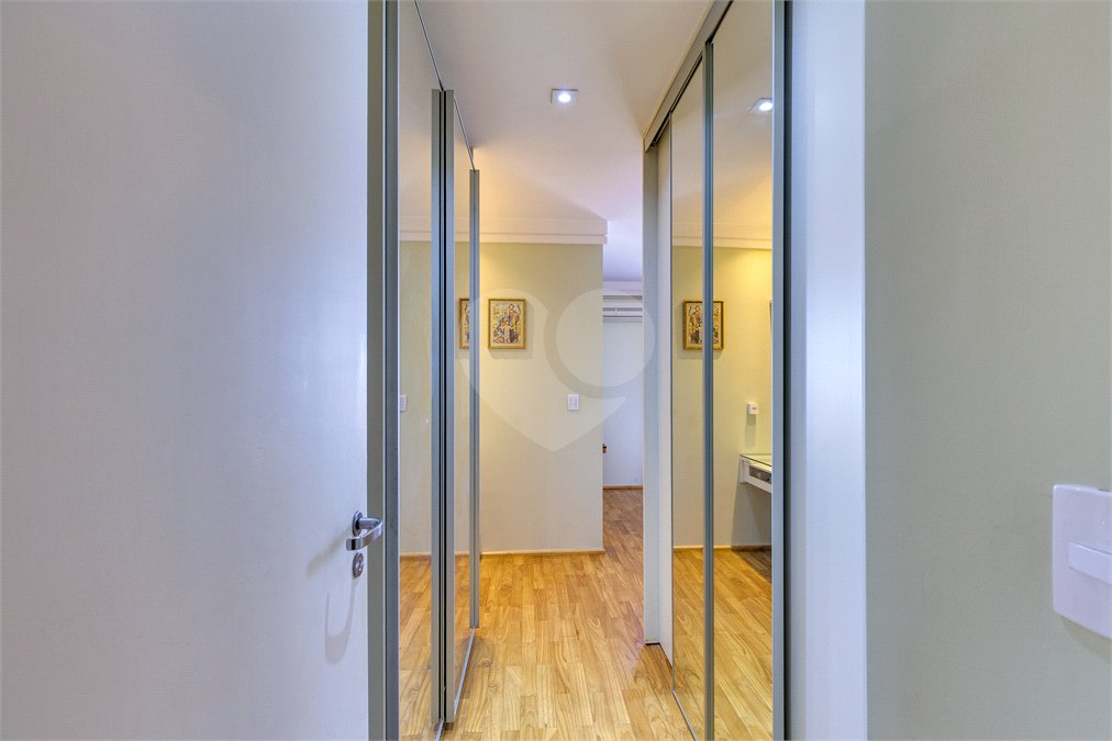 Apartamento à venda com 3 suítes em Alto da Boa Vista, São Paulo, SP