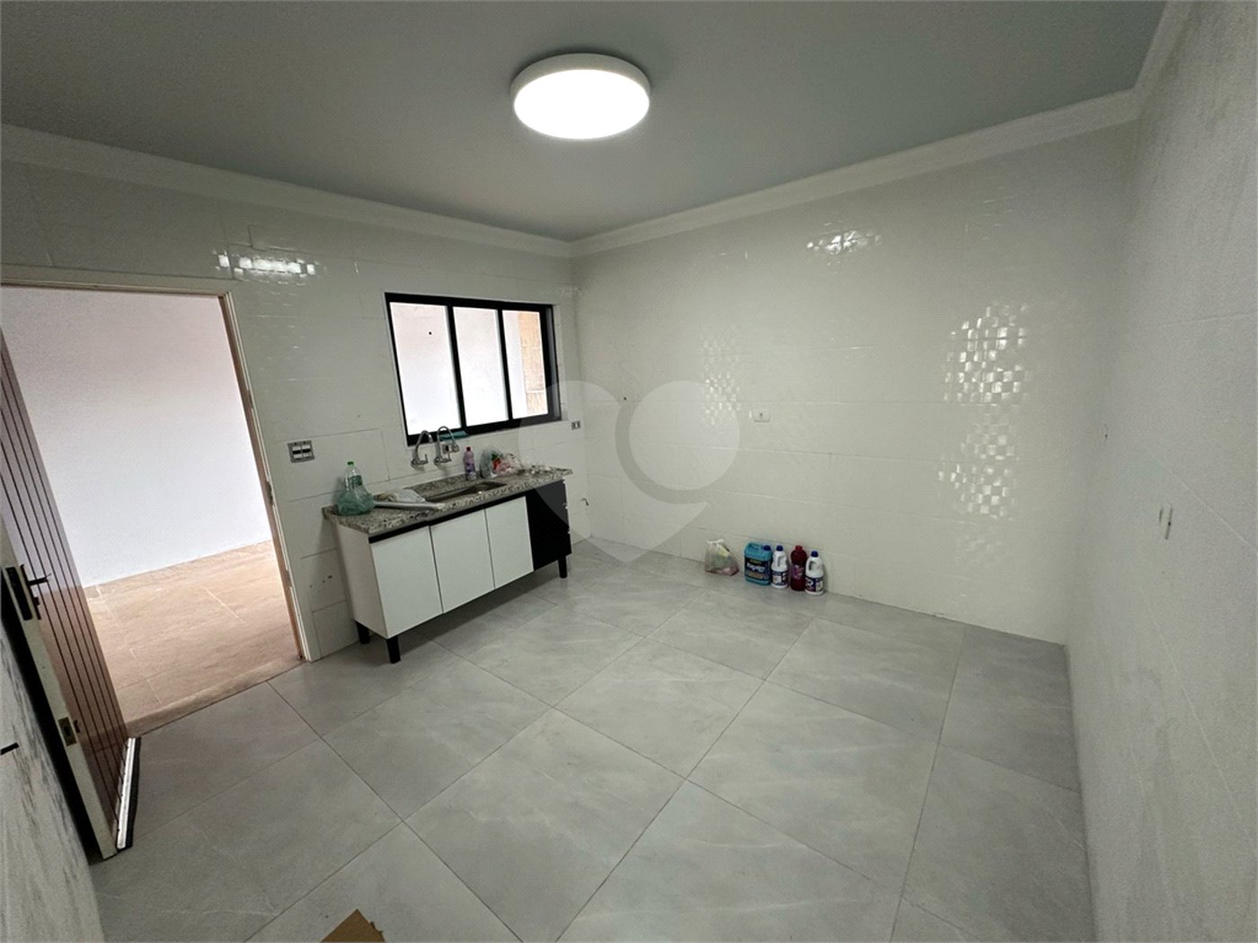 Casa à venda com 2 quartos, sendo 1 suíte, em Vila São José, Indaiatuba, SP