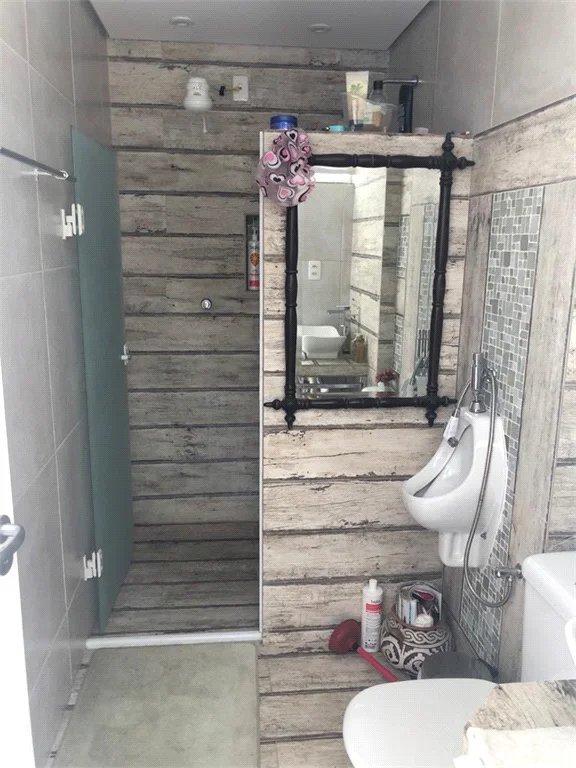 Casa à venda com 8 quartos, sendo 4 suítes,  em Jardim Leonor, São Paulo, SP