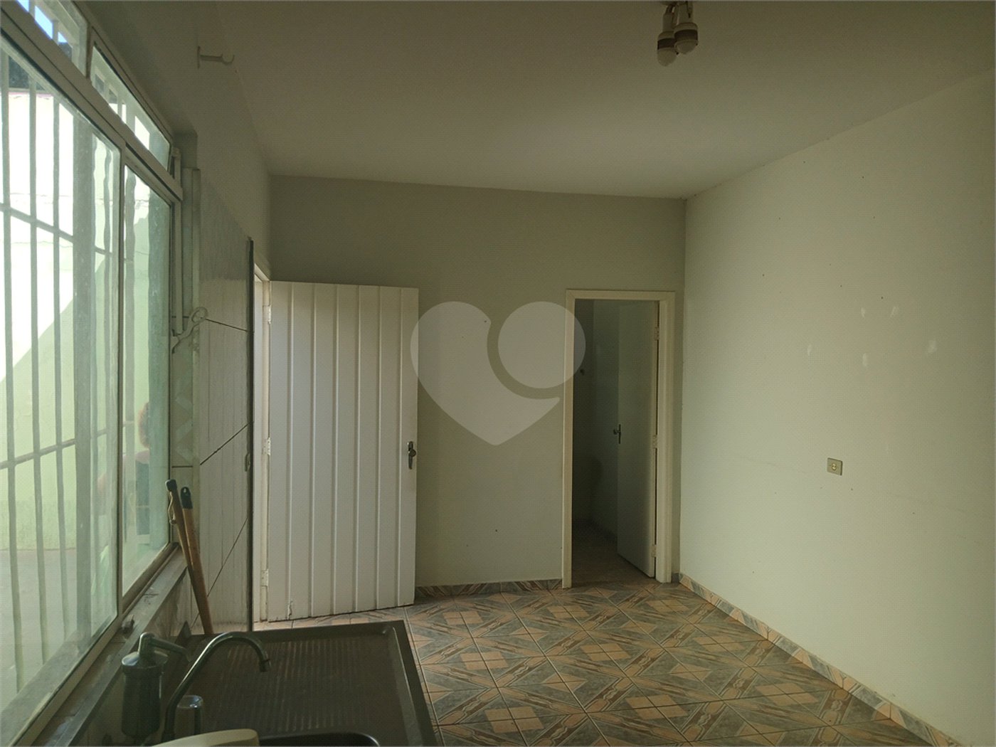 Casa à venda com 2 quartos, sendo 1 suíte, em Jardim Alvorada, Itapetininga, SP