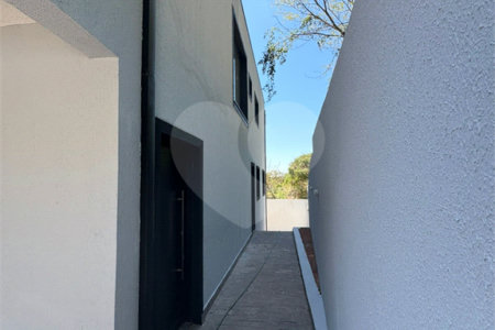 Sobrado à venda com 3 suítes em Jardim Maristela, Atibaia, SP