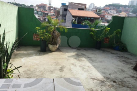 Sobrado à venda com 3 quartos, sendo 1 suíte, em Jardim Maria Duarte, São Paulo, SP