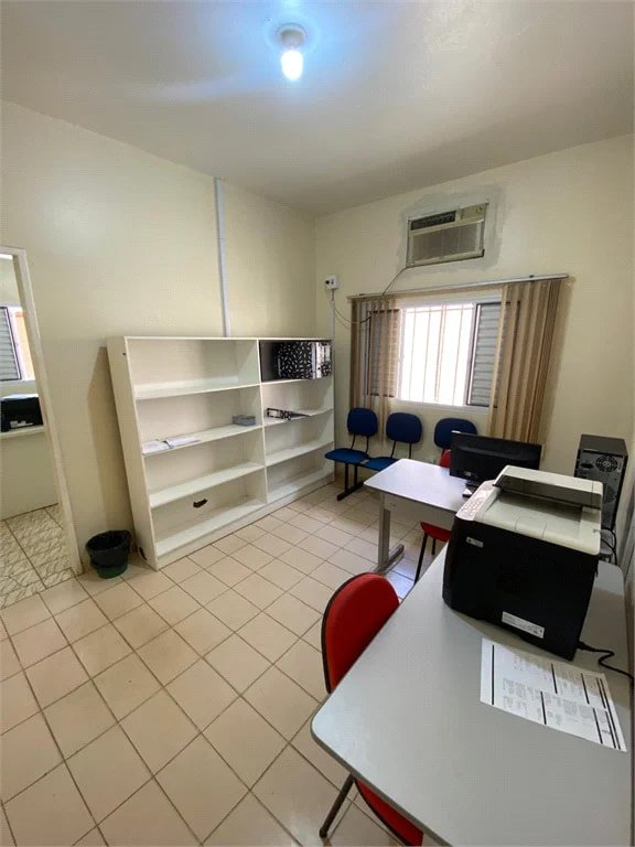 Casa à venda com 5 quartos no Centro, Balsas, MA