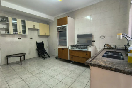 Sobrado à venda com 3 quartos, sendo 1 suíte,  em Vila Polopoli, São Paulo, SP