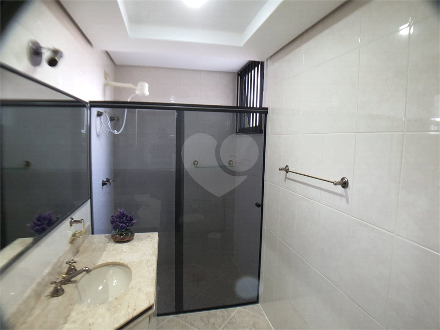 Apartamento no Edíficio Alexandre Previeiro