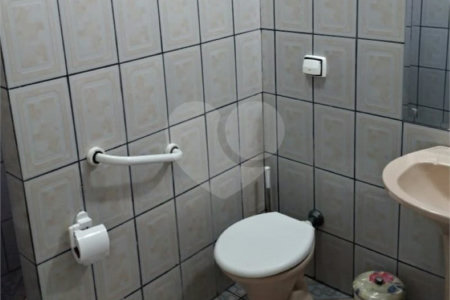 Casa à venda com 4 quartos, sendo 1 suíte, em Cidade Kemel, Poá, SP