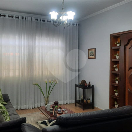 Casa à venda com 4 quartos, sendo 1 suíte,  em Vila Rosália, Guarulhos, SP