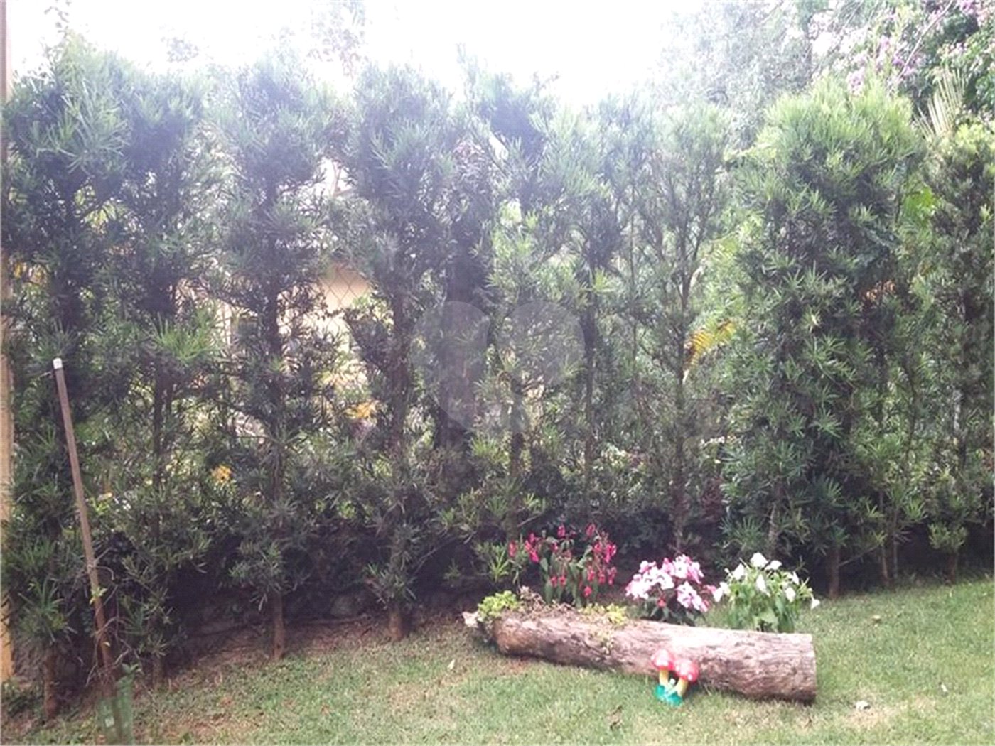 Casa à venda com 5 quartos, sendo 2 suítes, no condomínio Alpes da Cantareira, Mairiporã - SP
