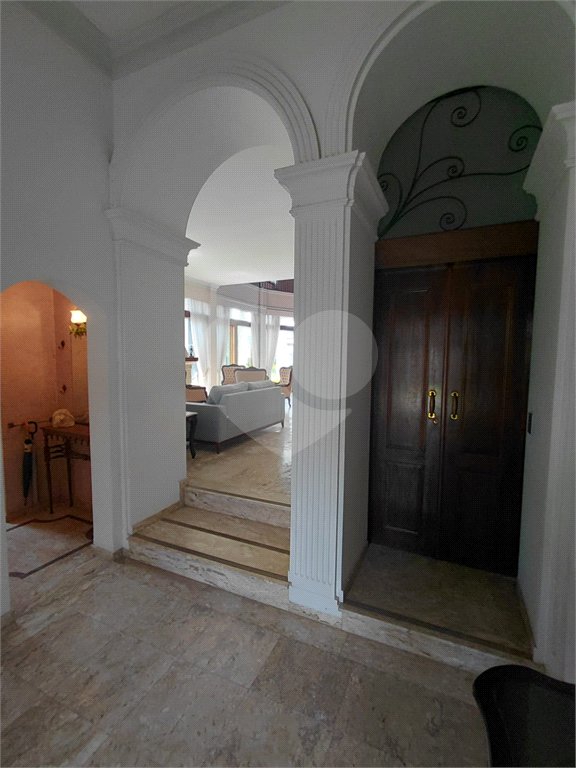 Casa à venda com 4 suítes no condomínio Ville Bourghese, São Paulo - SP