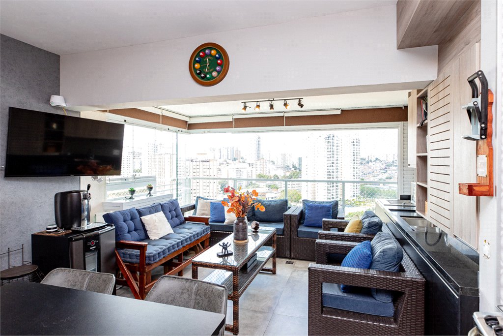 Apartamento à venda com 3 quartos, sendo 1 suíte,  em Chácara Flora, São Paulo, SP