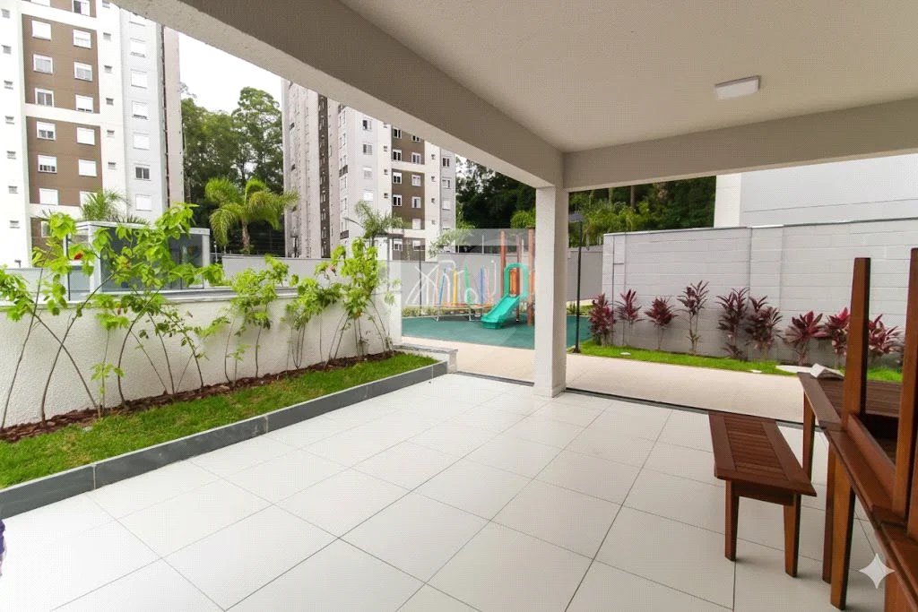 Apartamento com 2 dormitórios , à venda em Itaquera.