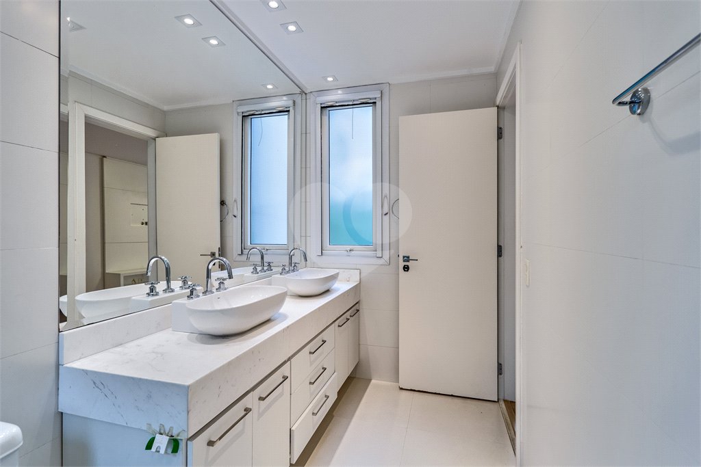 Casa à venda com 4 suítes no condomínio Vila de Palme, São Paulo - SP