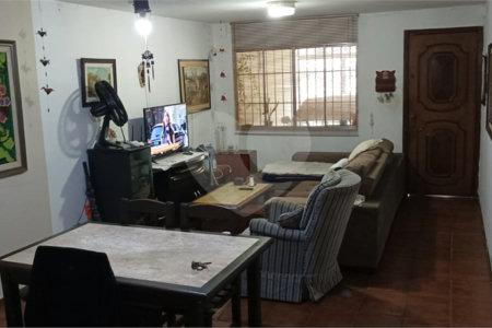 Casa à venda com 3 quartos em Parada Inglesa, São Paulo, SP