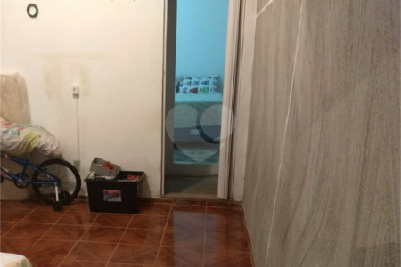Sobrado à venda com 4 quartos em Parque Bom Retiro, Paulínia, SP