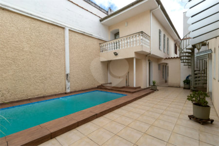 Casa à venda com 3 suítes em Mirandópolis, São Paulo, SP