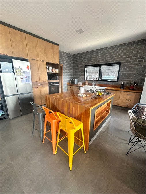 Casa à venda com 4 suítes no condomínio Residencial Bosque da Serra, Mairiporã - SP