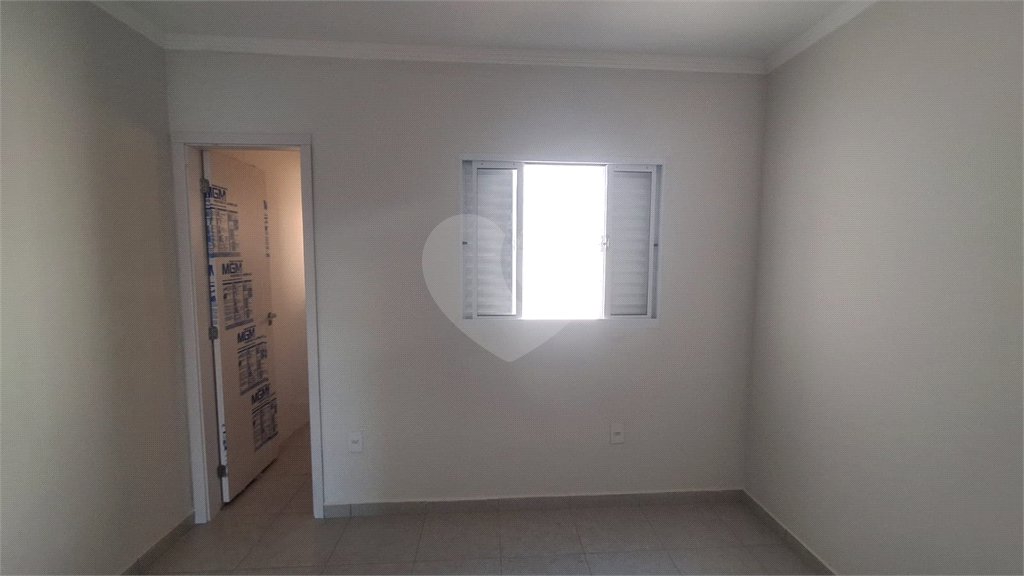 Casa de Vila à venda com 2 suítes em Vila Hortência, Sorocaba, SP