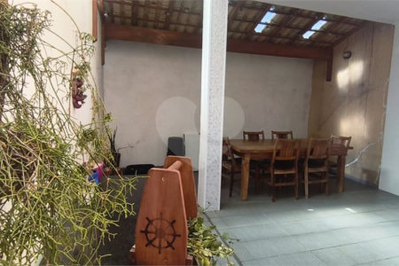 Sobrado à venda com 3 quartos, sendo 1 suíte, em Vila Libanesa, São Paulo, SP