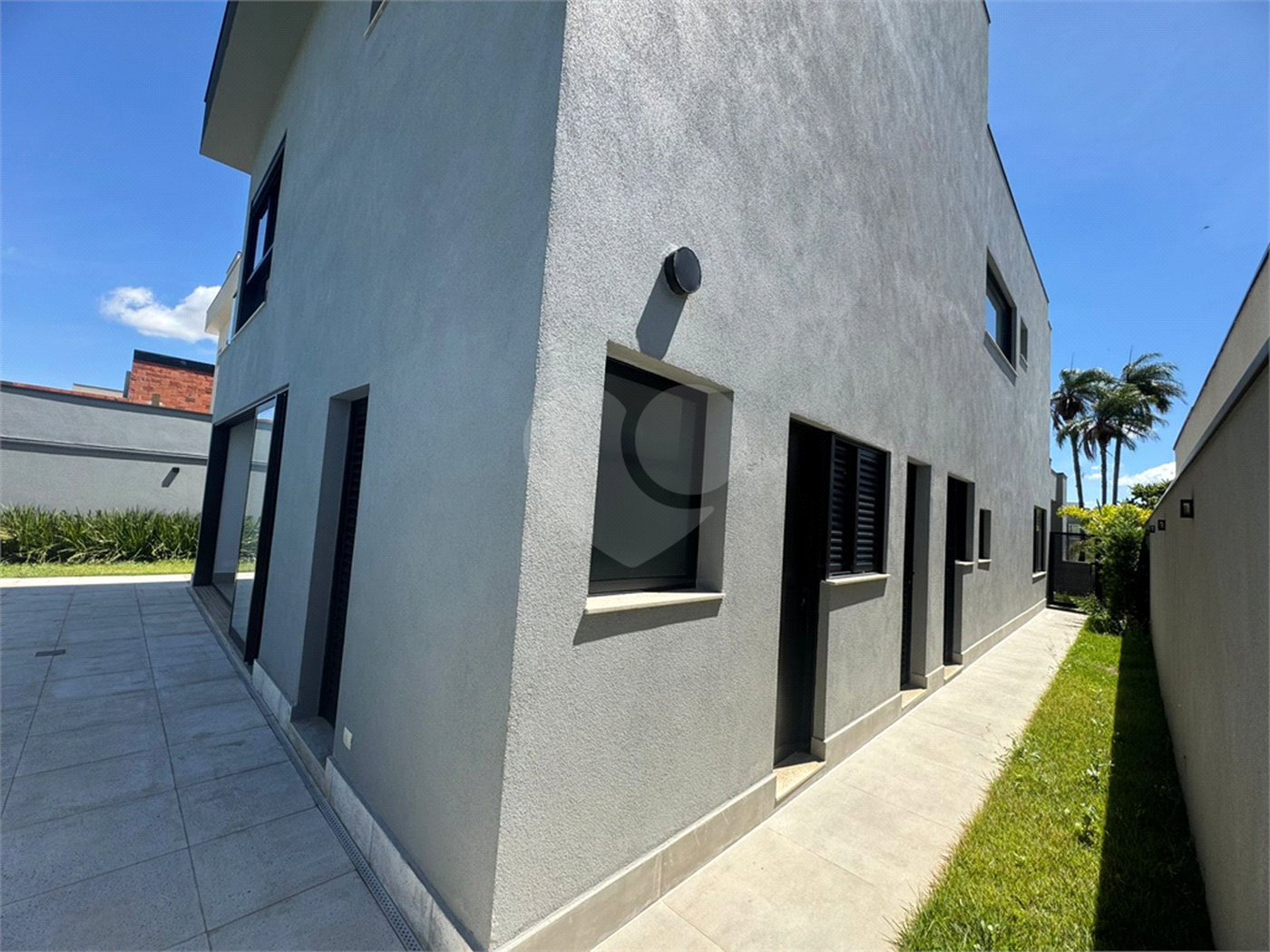 Casa à venda com 4 suítes no condomínio Villas do Golf, Itu - SP