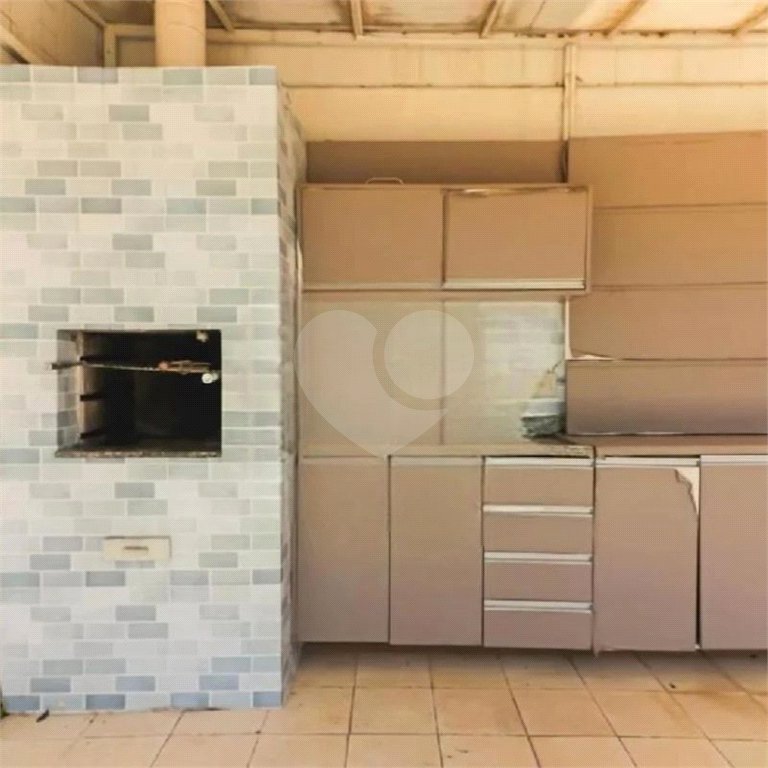 Apartamento à venda com 3 quartos, sendo 1 suíte,  em Cidade São Francisco, São Paulo, SP