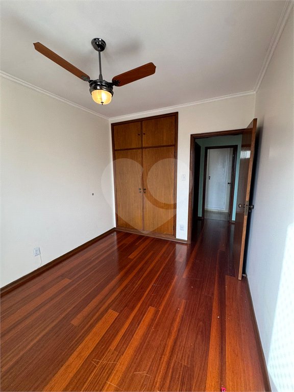 Casa à venda com 3 quartos, sendo 1 suíte,  no condomínio Edifício Crescencia Carolo Balbo, Ribeirão Preto - SP