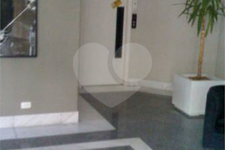 Apartamento à venda com 4 quartos, sendo 2 suítes,  em Aclimação, São Paulo, SP