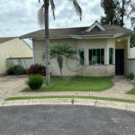 Casa à venda com 3 quartos, sendo 1 suíte, no condomínio Bella Vita, Atibaia - SP