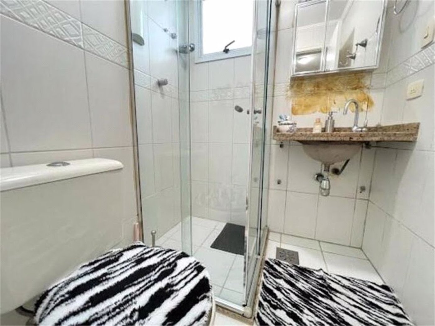 Apartamento Residencial para locação, Gonzaga, Santos - AP0231.