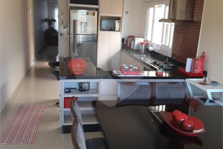 Casa à venda com 3 quartos, sendo 1 suíte,  em Vila Suissa, Mogi das Cruzes, SP
