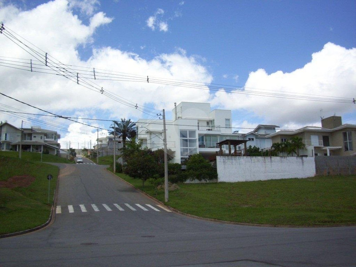 Terreno à venda em Residencial Fazenda Serrinha, Itatiba, SP