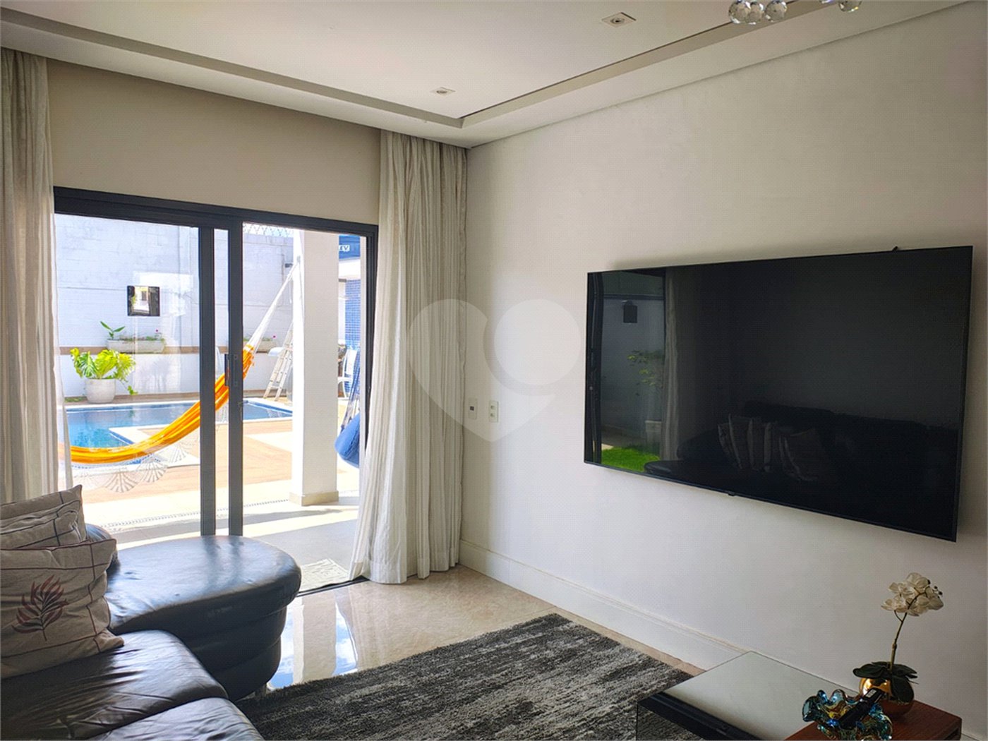 Casa à venda com 5 quartos, sendo 2 suítes, no condomínio Terras de Jundiaí, Jundiaí - SP