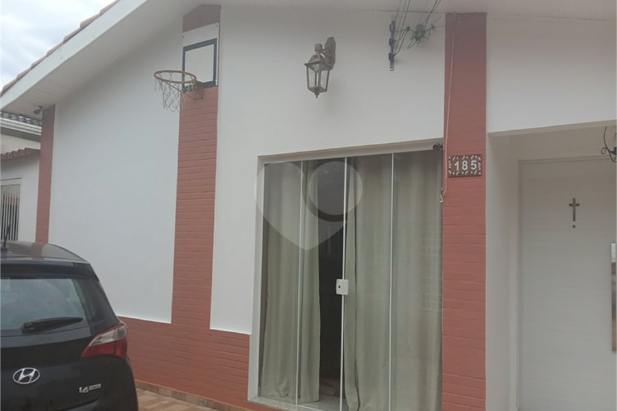 Casa para alugar com 5 quartos no Centro, Mairiporã, SP