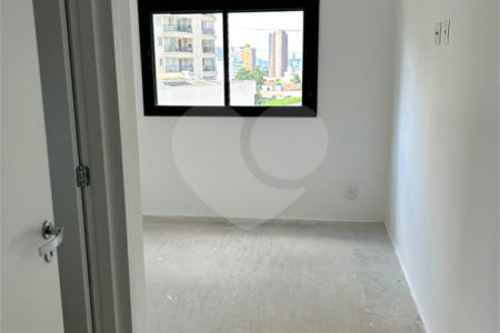 Apartamento à venda com 3 quartos, sendo 1 suíte, em Vila Bastos, Santo André, SP