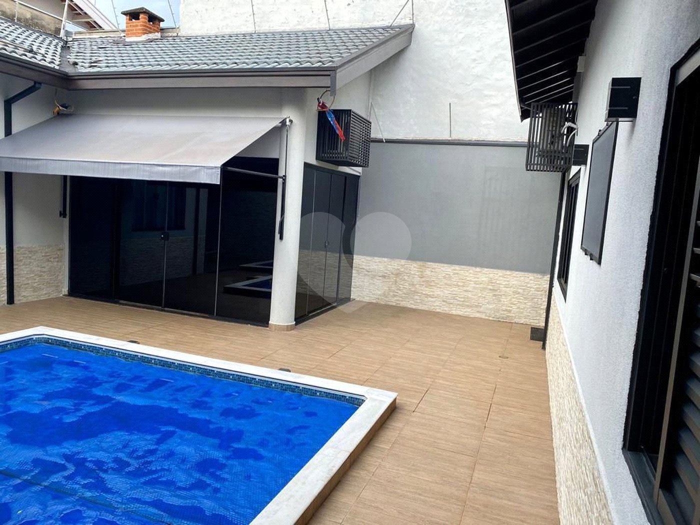 Casa à venda com 3 quartos, sendo 1 suíte, em Vila Miranda, Sumaré, SP