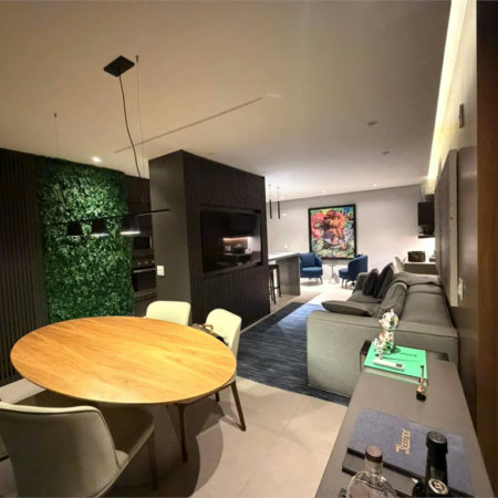 Apartamento à venda com 4 quartos, sendo 1 suíte,  em Cerqueira César, São Paulo, SP