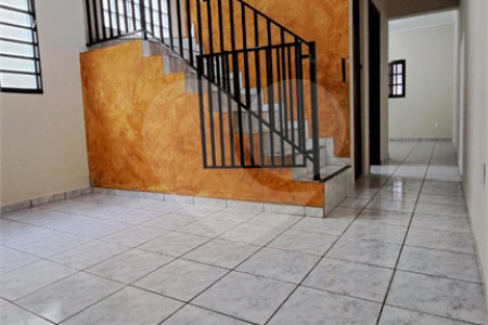 Sobrado à venda com 3 quartos, sendo 2 suítes, em Jardim Adriana, Indaiatuba, SP