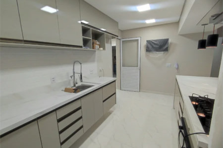 Apartamento à venda com 3 quartos, sendo 2 suítes,  em Jardim Arpoador, São Paulo, SP