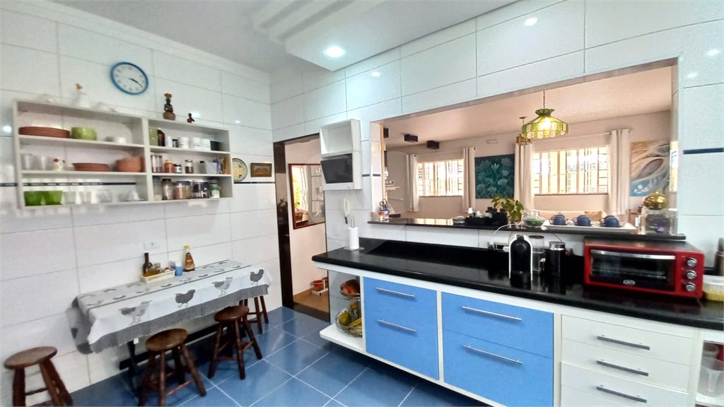 Sobrado à venda com 3 quartos, sendo 1 suíte, em Vila Gomes, São Paulo, SP