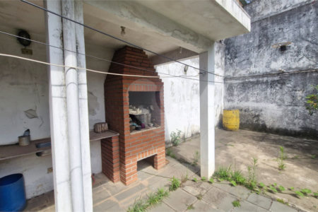 Sobrado à venda com 3 quartos, sendo 1 suíte, em Cidade São Francisco, São Paulo, SP