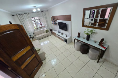 Sobrado à venda com 3 suítes em Chora Menino, São Paulo, SP