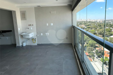 Apartamento à venda com 2 suítes em Campo Belo, São Paulo, SP