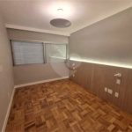 Apartamento à venda com 3 quartos, sendo 1 suíte, em Itaim Bibi, São Paulo, SP