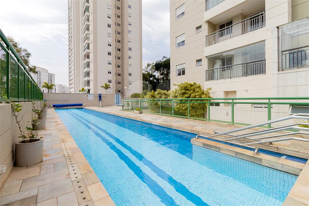 Apartamento à venda com 2 quartos, sendo 1 suíte,  em Vila Andrade, São Paulo, SP